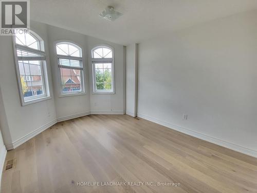 37 Maple Crown Terrace, Barrie, ON - Indoor Photo Showing Other Room