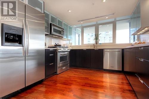 602 1205 W Hastings Street, Vancouver, BC - Indoor Photo Showing Kitchen With Upgraded Kitchen