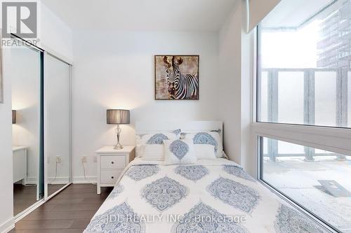 506 - 39 Roehampton Avenue, Toronto, ON - Indoor Photo Showing Bedroom