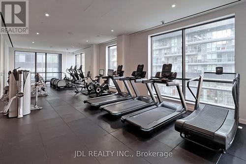 506 - 39 Roehampton Avenue, Toronto, ON - Indoor Photo Showing Gym Room