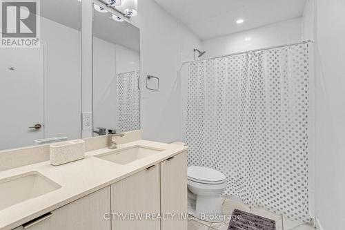 816 - 859 The Queensway, Toronto, ON - Indoor Photo Showing Bathroom