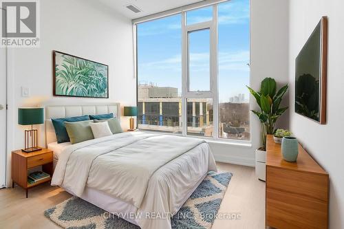 816 - 859 The Queensway, Toronto, ON - Indoor Photo Showing Bedroom