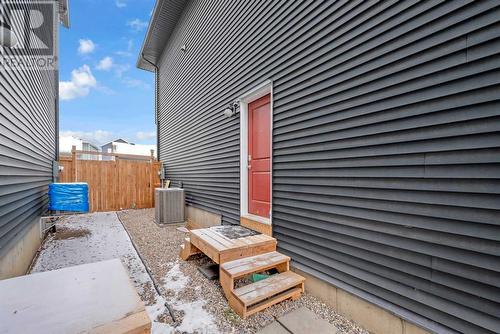 221 Belmont Street Sw, Calgary, AB - Outdoor