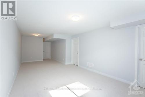 212 Ormiston Crescent, Ottawa, ON - Indoor Photo Showing Other Room