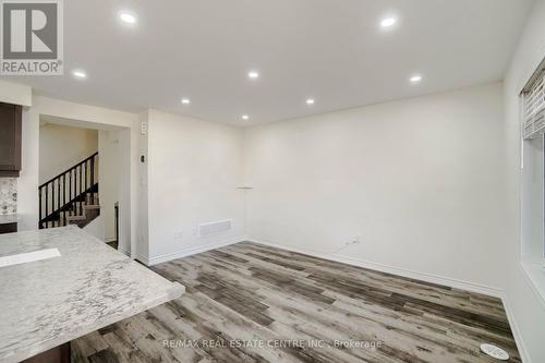 875 Sumac Crescent, Milton, ON - Indoor Photo Showing Other Room