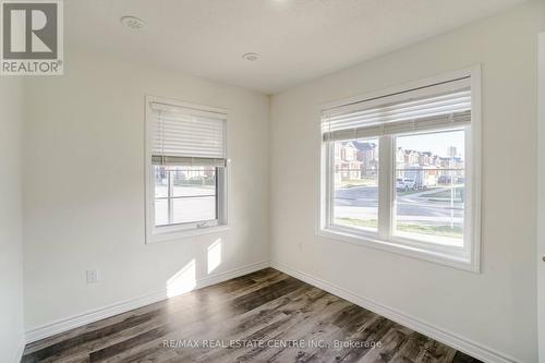 875 Sumac Crescent, Milton, ON - Indoor Photo Showing Other Room