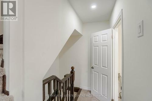 875 Sumac Crescent, Milton, ON - Indoor Photo Showing Other Room