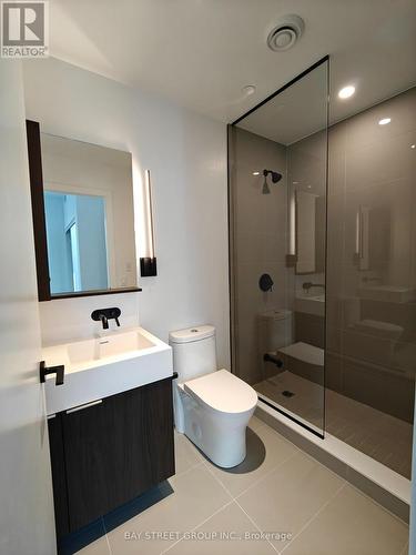 2702 - 127 Broadway Avenue, Toronto, ON - Indoor Photo Showing Bathroom