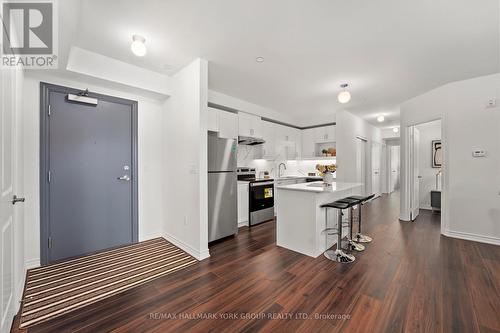 306 - 110 Grew Boulevard, Georgina, ON - Indoor Photo Showing Kitchen With Stainless Steel Kitchen