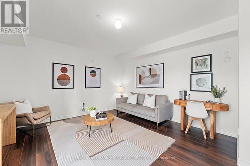 306 - 110 Grew Boulevard, Georgina, ON - Indoor Photo Showing Living Room