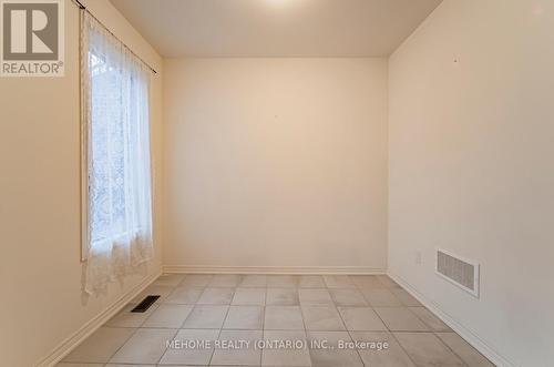 1523 Carr Landing, Milton, ON - Indoor Photo Showing Other Room