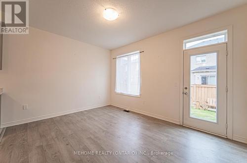 1523 Carr Landing, Milton, ON - Indoor Photo Showing Other Room