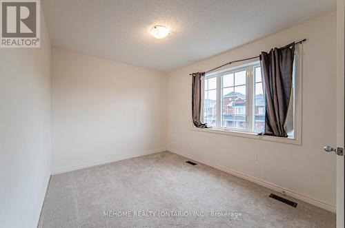 1523 Carr Landing, Milton, ON - Indoor Photo Showing Other Room