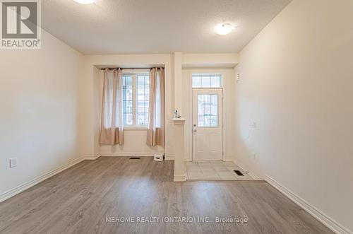 1523 Carr Landing, Milton, ON - Indoor Photo Showing Other Room