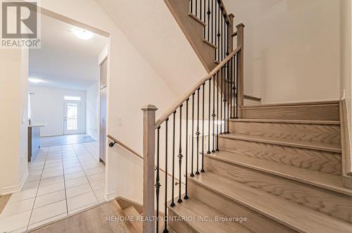 1523 Carr Landing, Milton, ON - Indoor Photo Showing Other Room