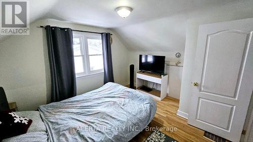 88 Meadowlands Drive W, Ottawa, ON - Indoor Photo Showing Bedroom