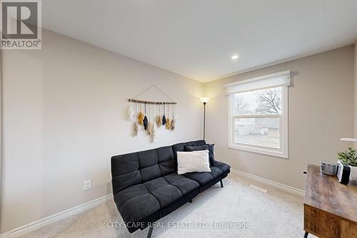 1256 Eldorado Avenue, Oshawa, ON - Indoor