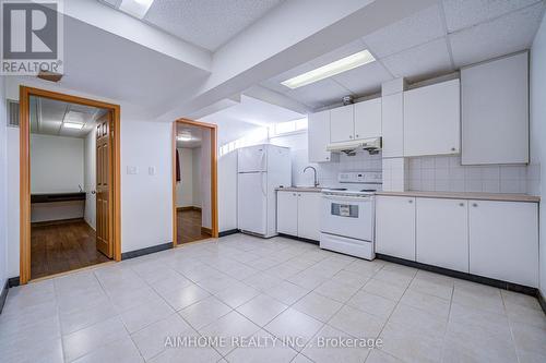 53 Wayside Avenue, Toronto, ON - Indoor Photo Showing Kitchen