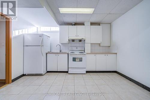 53 Wayside Avenue, Toronto, ON - Indoor Photo Showing Kitchen