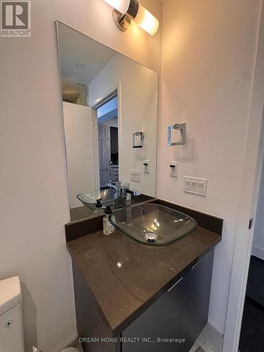 2909 - 2908 Highway 7 N, Vaughan, ON - Indoor Photo Showing Bathroom