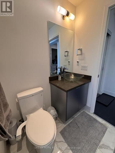 2909 - 2908 Highway 7 N, Vaughan, ON - Indoor Photo Showing Bathroom