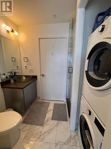 2909 - 2908 Highway 7 N, Vaughan, ON - Indoor Photo Showing Laundry Room