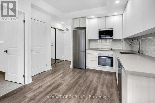 1202 - 297 Oak Walk Drive, Oakville, ON - Indoor Photo Showing Kitchen With Stainless Steel Kitchen