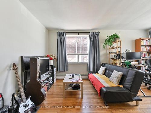 1357/59 Davenport Rd, Toronto, ON - Indoor