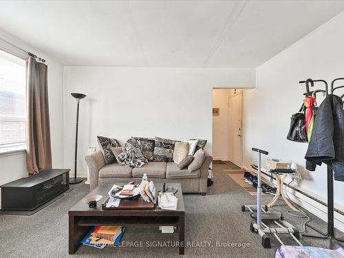 1357/59 Davenport Rd, Toronto, ON - Indoor Photo Showing Living Room