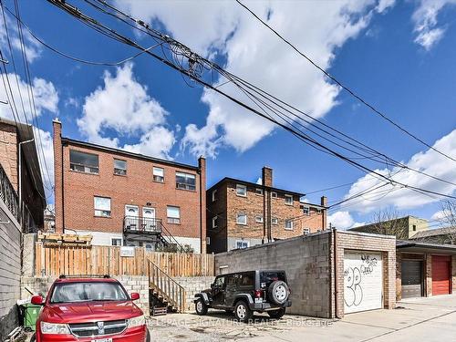 1357/59 Davenport Rd, Toronto, ON - Outdoor