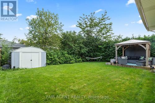 28 Archer Crescent, London, ON - Outdoor With Backyard