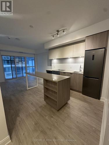 306 - 65 Annie Craig Drive, Toronto, ON - Indoor Photo Showing Kitchen