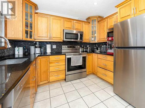 1416 Mardale Drive Ne, Calgary, AB - Indoor Photo Showing Kitchen With Stainless Steel Kitchen