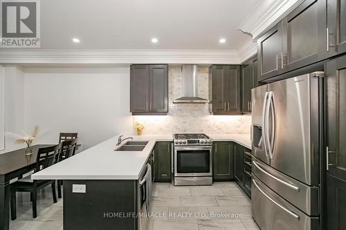 31 Saint Dennis Road, Brampton, ON - Indoor Photo Showing Kitchen With Double Sink With Upgraded Kitchen