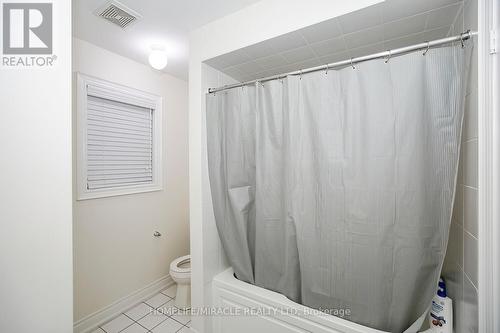 31 Saint Dennis Road, Brampton, ON - Indoor Photo Showing Bathroom