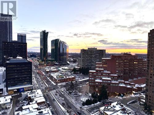 1907 - 4955 Yonge Street, Toronto, ON - Outdoor With View