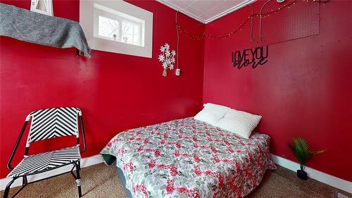 1203 Assiniboine Avenue, Brandon, MB - Indoor Photo Showing Bedroom