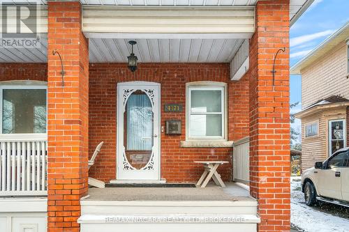 4371 Bampfield Street, Niagara Falls (210 - Downtown), ON - Outdoor With Exterior