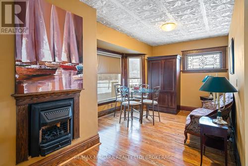 4371 Bampfield Street, Niagara Falls (210 - Downtown), ON - Indoor With Fireplace