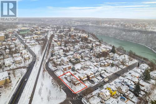 4371 Bampfield Street, Niagara Falls (210 - Downtown), ON - Outdoor With View