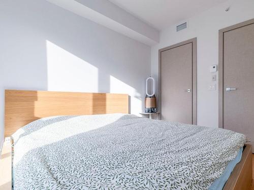 Master bedroom - 730B-1400 Rue Ottawa, Montréal (Le Sud-Ouest), QC - Indoor Photo Showing Bedroom