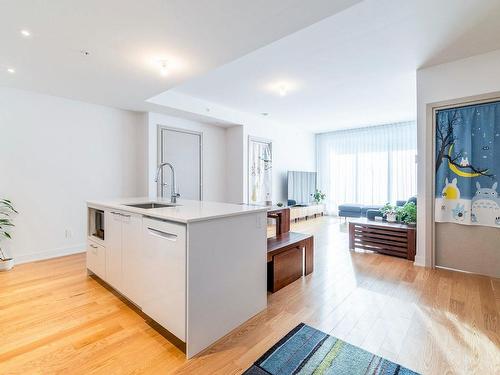 Living room - 730B-1400 Rue Ottawa, Montréal (Le Sud-Ouest), QC - Indoor Photo Showing Kitchen