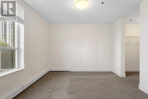 319, 955 Mcpherson Road Ne, Calgary, AB - Indoor Photo Showing Other Room