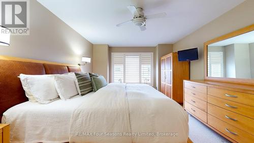 19 Collship Lane, Collingwood, ON - Indoor Photo Showing Bedroom