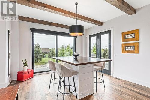 4 Meadowlark Way, Clearview, ON - Indoor Photo Showing Dining Room