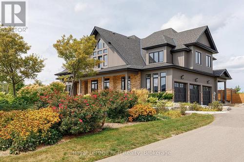 4 Meadowlark Way, Clearview, ON - Outdoor With Facade