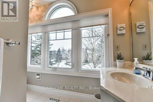 14 Wrenwood Court, Markham, ON - Indoor Photo Showing Bathroom