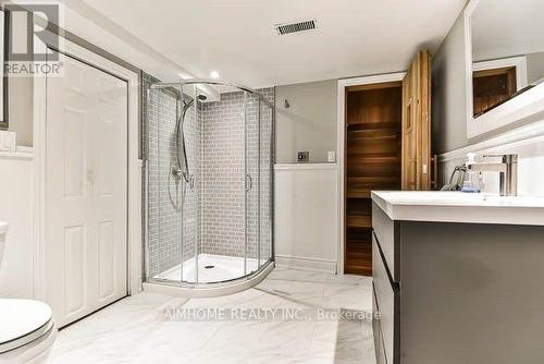 14 Wrenwood Court, Markham, ON - Indoor Photo Showing Bathroom