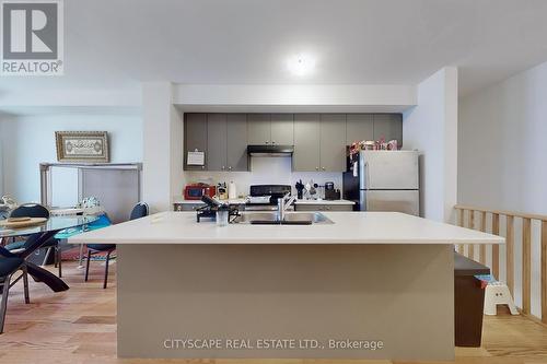 7 Granville Crescent, Haldimand, ON - Indoor Photo Showing Kitchen With Double Sink