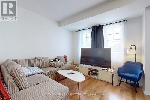 7 Granville Crescent, Haldimand, ON - Indoor Photo Showing Living Room